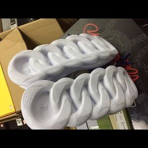 Versace Chain Reaction size 46 (US13)